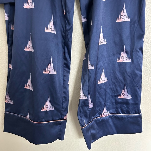 Disney World 50th Anniversary Women’s Satin Pajamas Set Sz M Castle Sleepwear - Picture 7 of 11